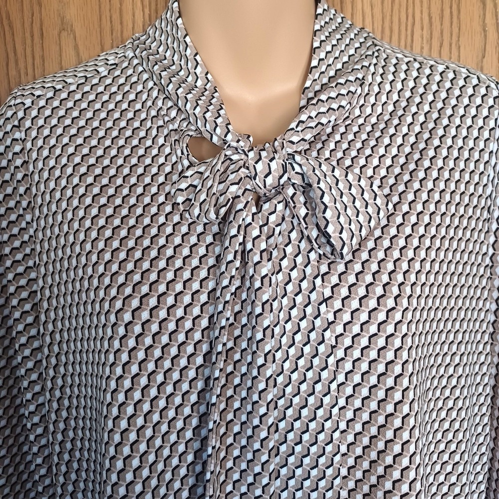 Adrianna Papell Geo Tie Neck 3/4 Sleeve Knit Top Tan Black Career Girlboss M